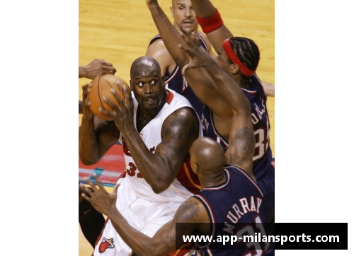 NBA三秒区的战术价值与防守策略解析：如何在内线争夺中占据优势